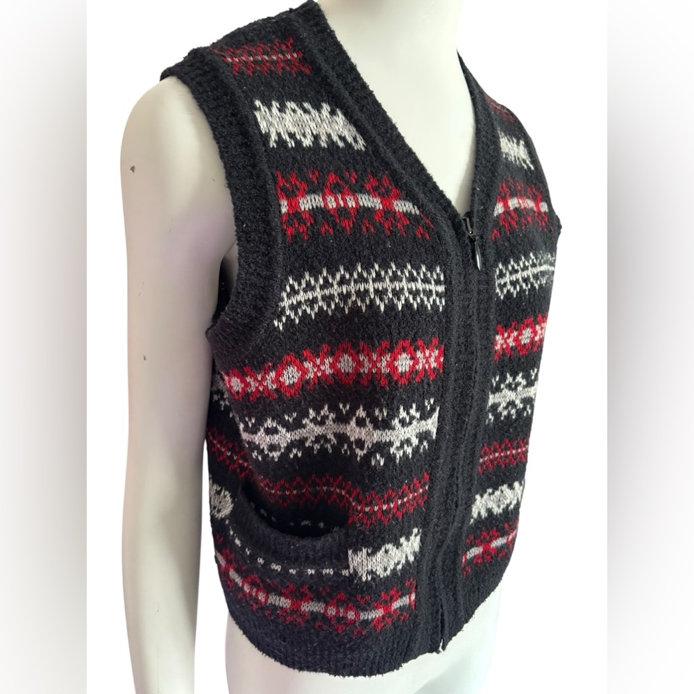 Vintage Nordic Knit Vest Full Zip Sweater Black Red White Fair Isle Sleeveless - Picture 3 of 11